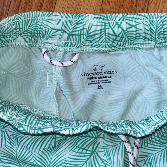 Vineyard vines performance boys shorts medium nwot medium (12/14) - Picture 6 of 13